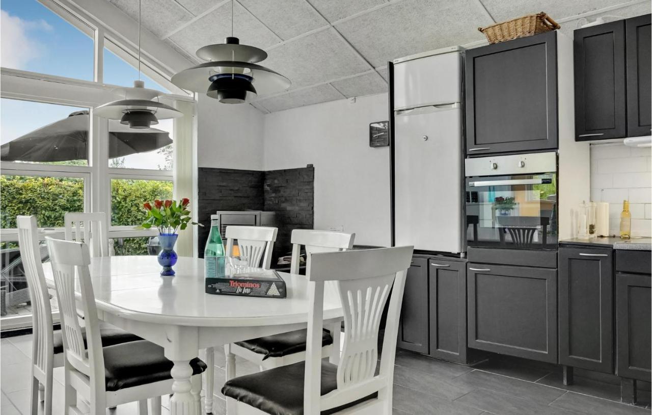 Beautiful Home In Borkop With Kitchen المظهر الخارجي الصورة