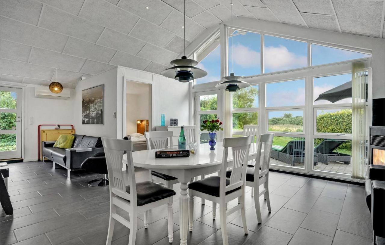 Beautiful Home In Borkop With Kitchen المظهر الخارجي الصورة