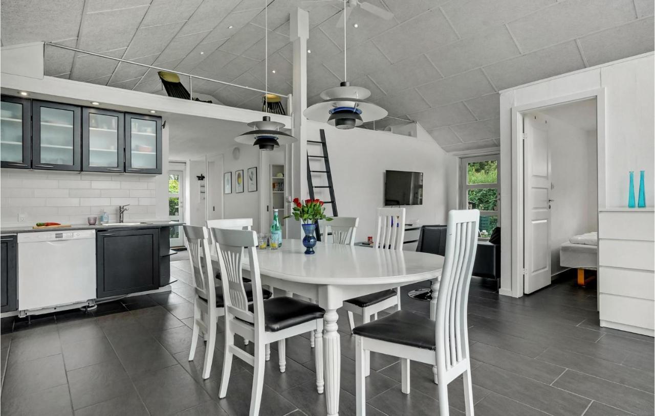 Beautiful Home In Borkop With Kitchen المظهر الخارجي الصورة